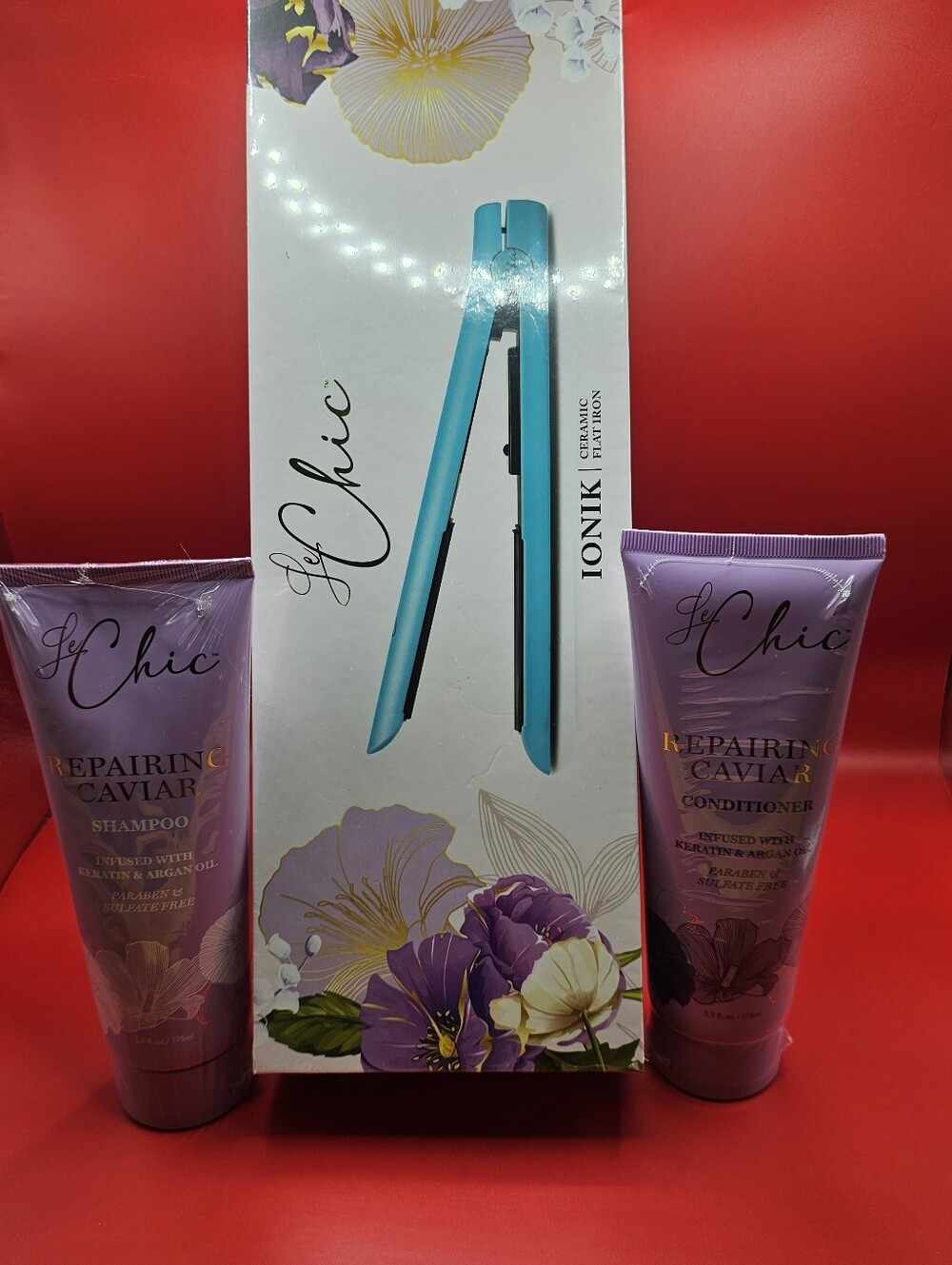 Le Chic Lonik Ceramic Flat Iron Comes With Shampoo and Conditioner